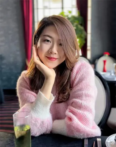 张舒然 