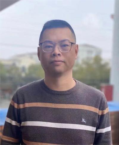 周爱国
